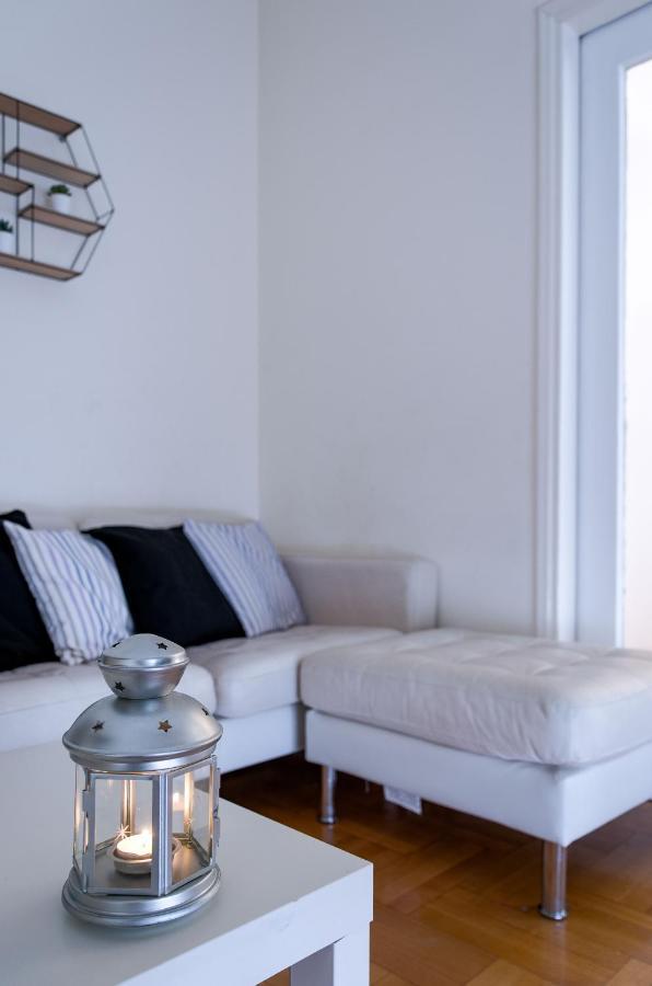 Beautiful 2Bd Apartment Near Historic Center Of Афины Экстерьер фото