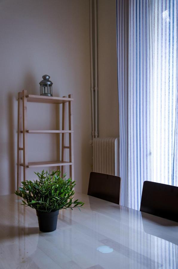 Beautiful 2Bd Apartment Near Historic Center Of Афины Экстерьер фото